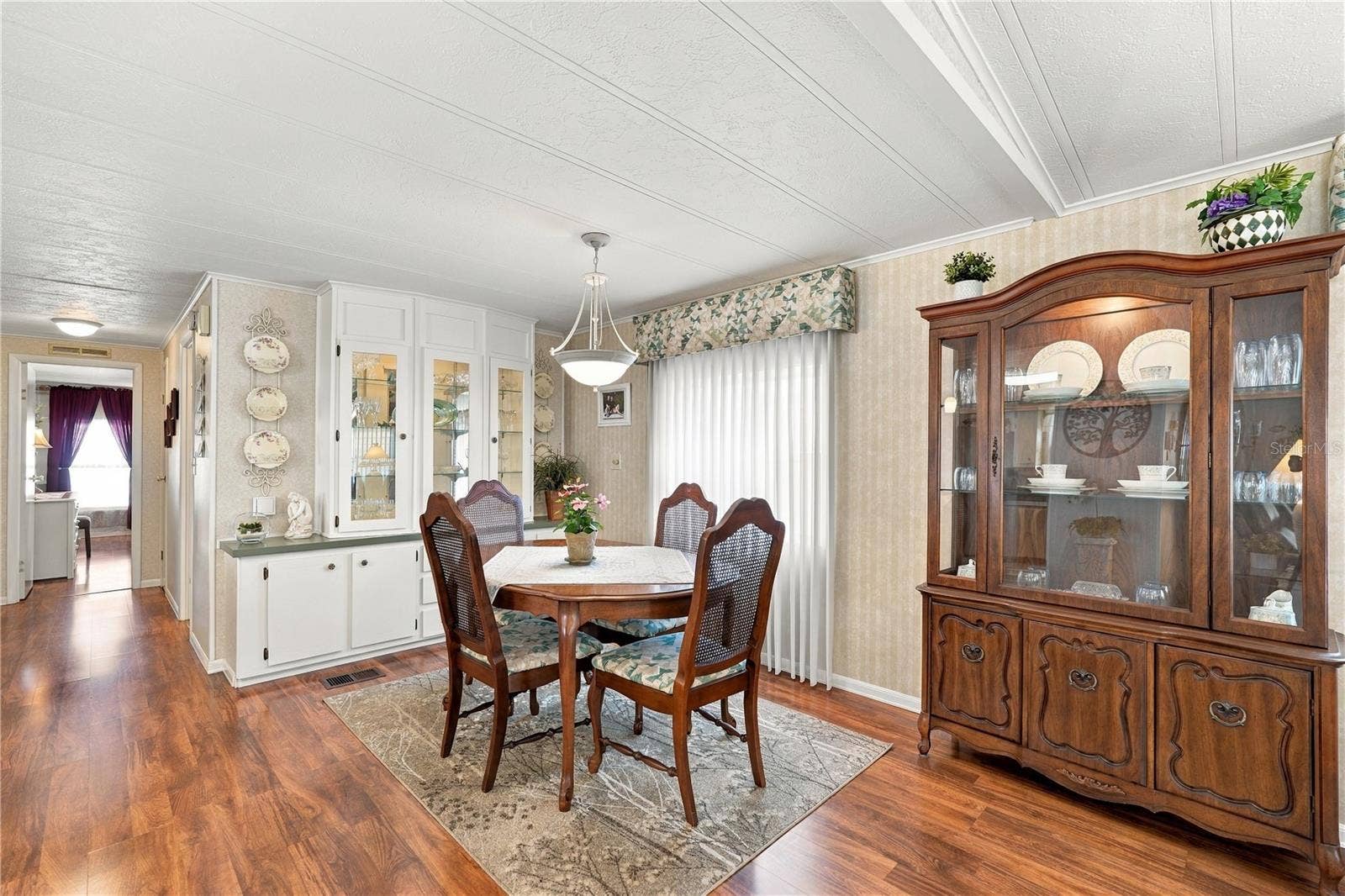 5619 BAYSHORE ROAD, #422, Palmetto, FL 34221 5619 BAYSHORE ROAD, #422, Palmetto, FL 34221