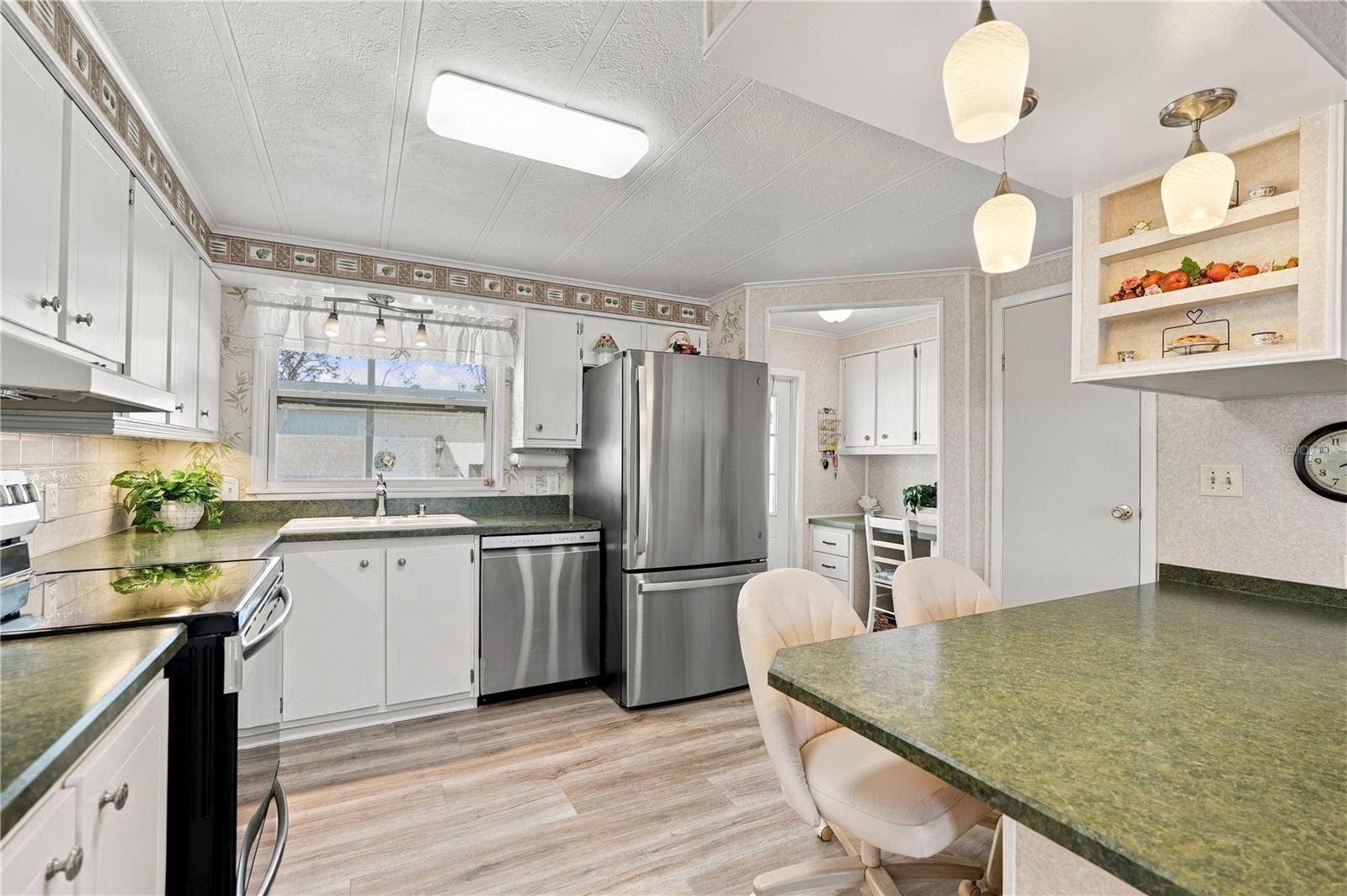 5619 BAYSHORE ROAD, #422, Palmetto, FL 34221 5619 BAYSHORE ROAD, #422, Palmetto, FL 34221
