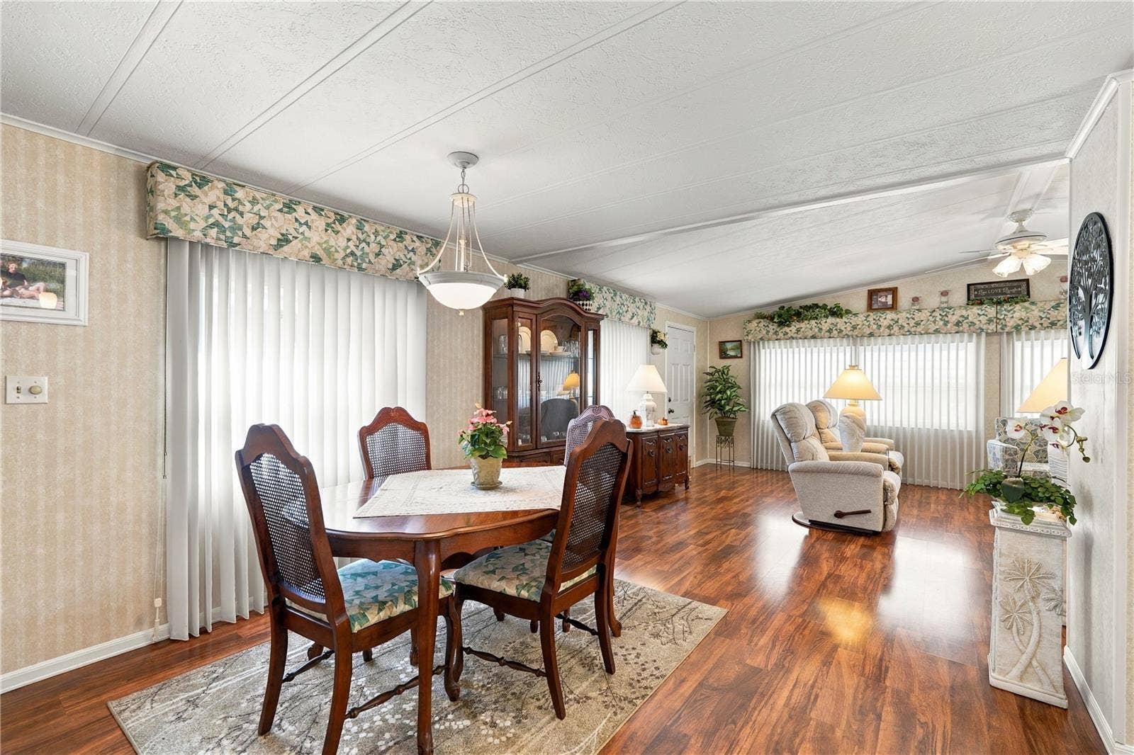 5619 BAYSHORE ROAD, #422, Palmetto, FL 34221 5619 BAYSHORE ROAD, #422, Palmetto, FL 34221