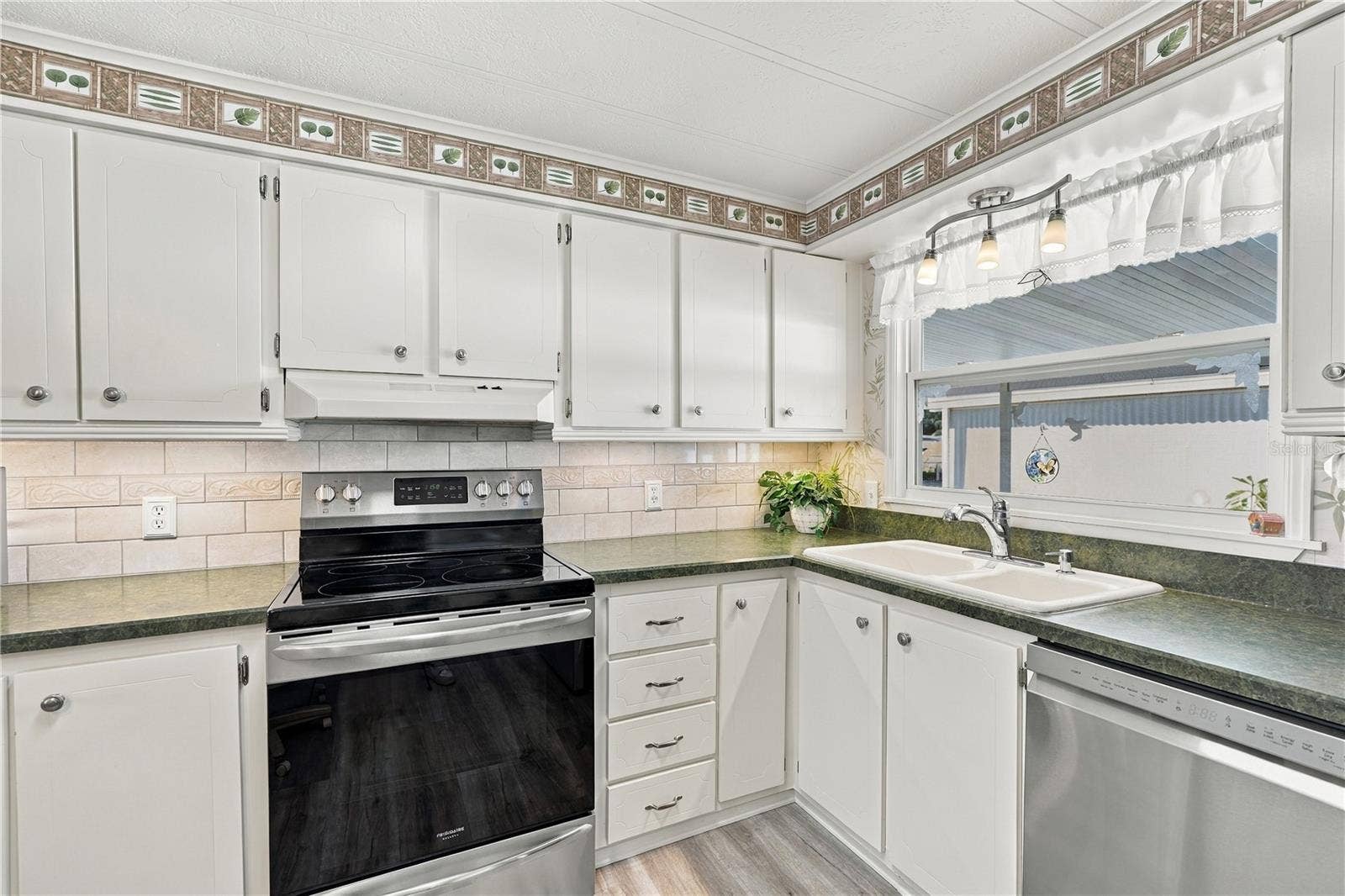 5619 BAYSHORE ROAD, #422, Palmetto, FL 34221 5619 BAYSHORE ROAD, #422, Palmetto, FL 34221