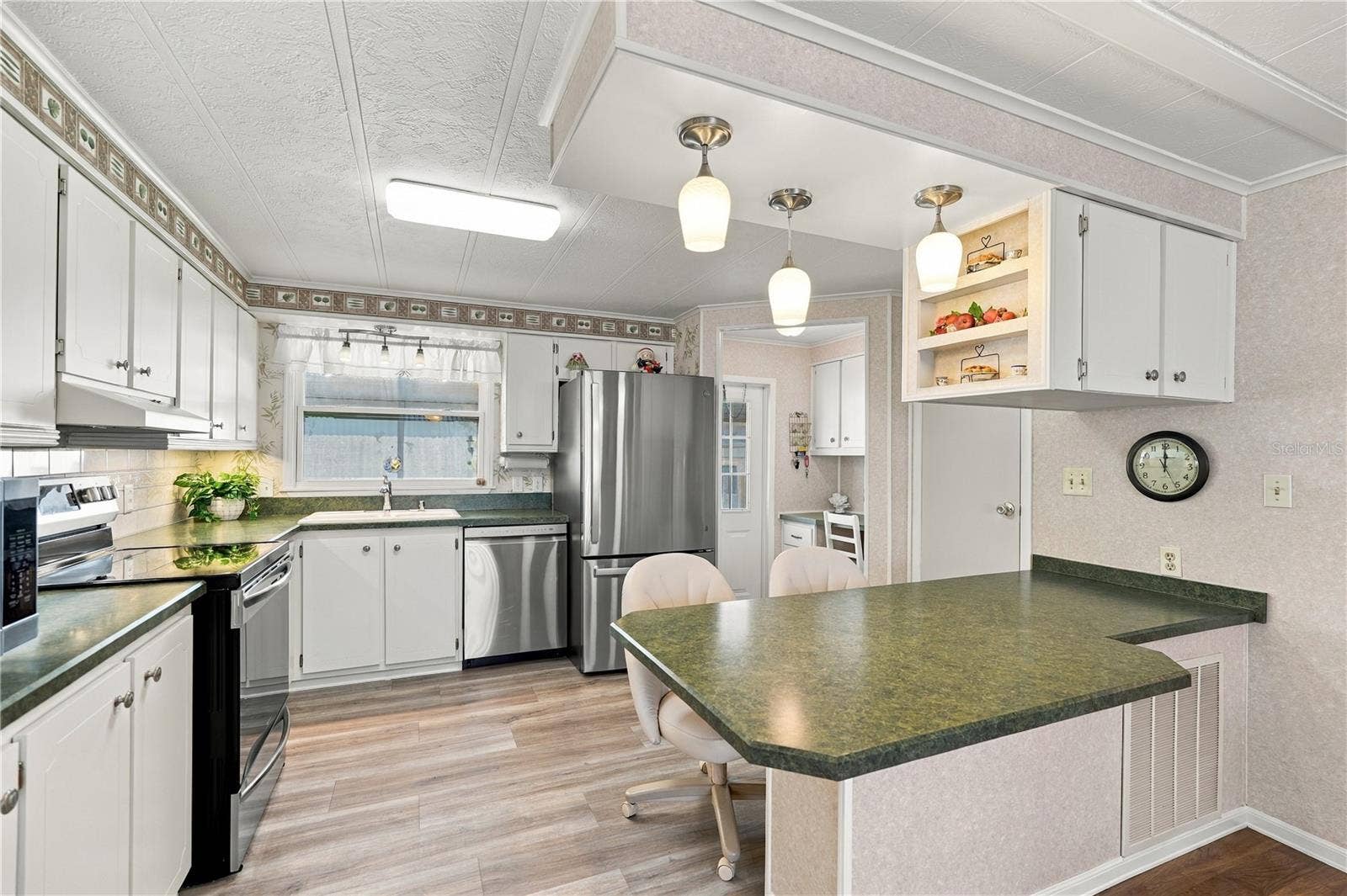 5619 BAYSHORE ROAD, #422, Palmetto, FL 34221 5619 BAYSHORE ROAD, #422, Palmetto, FL 34221