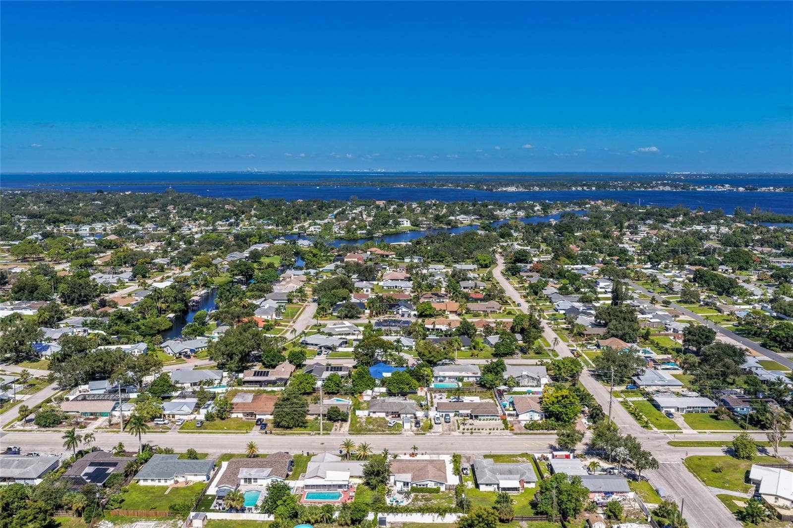 6311 1ST AVENUE W, Bradenton, FL 34209 6311 1ST AVENUE W, Bradenton, FL 34209