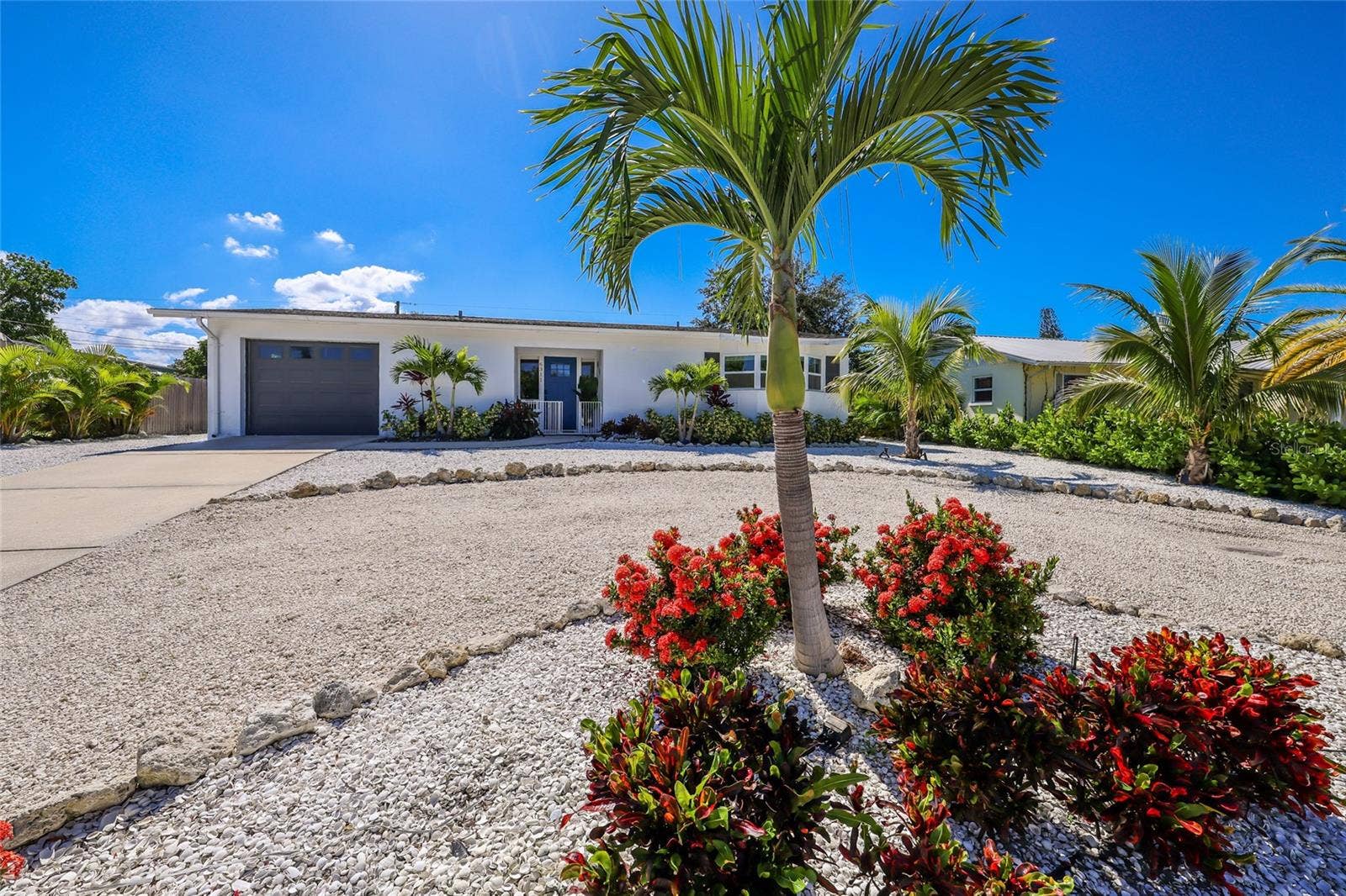 6311 1ST AVENUE W, Bradenton, FL 34209 6311 1ST AVENUE W, Bradenton, FL 34209