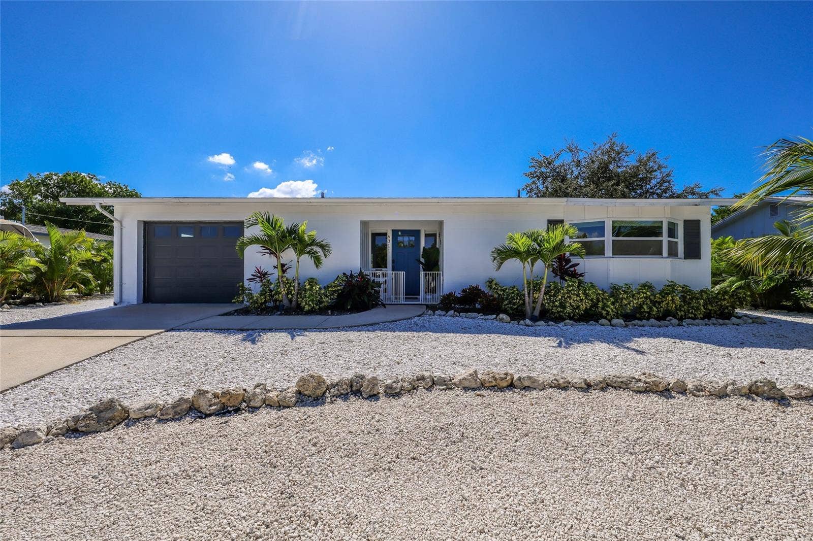 6311 1ST AVENUE W, Bradenton, FL 34209 6311 1ST AVENUE W, Bradenton, FL 34209
