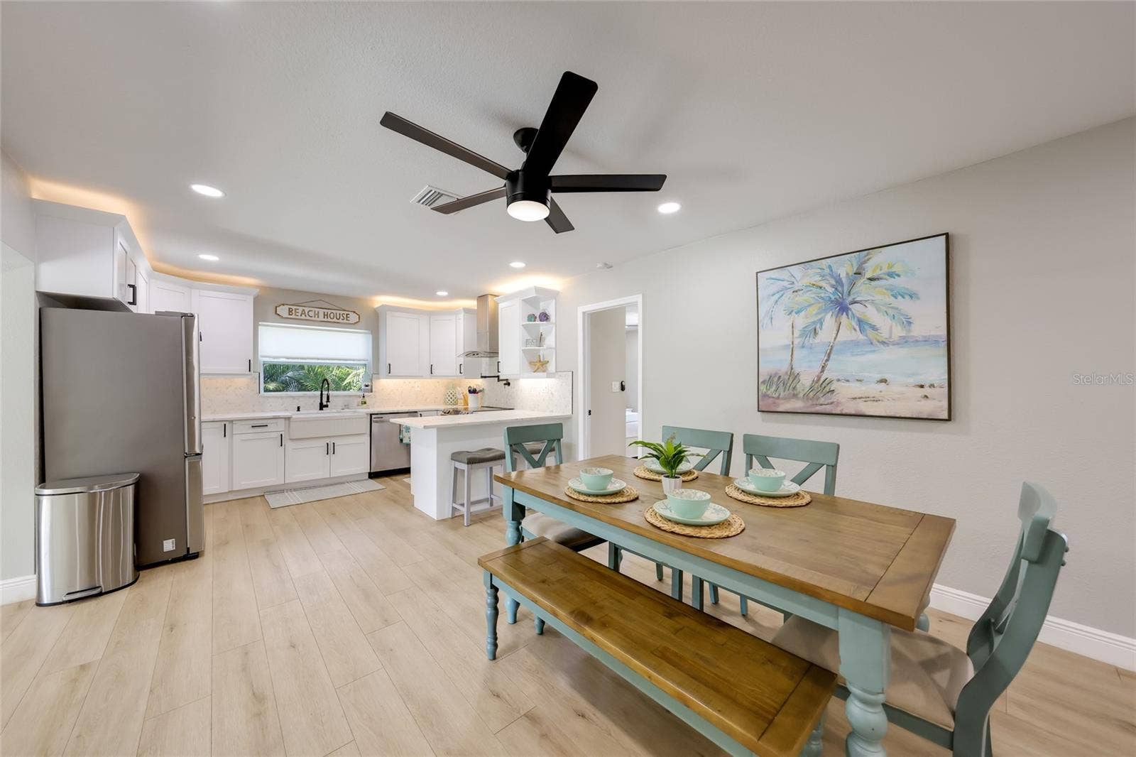 6311 1ST AVENUE W, Bradenton, FL 34209 6311 1ST AVENUE W, Bradenton, FL 34209