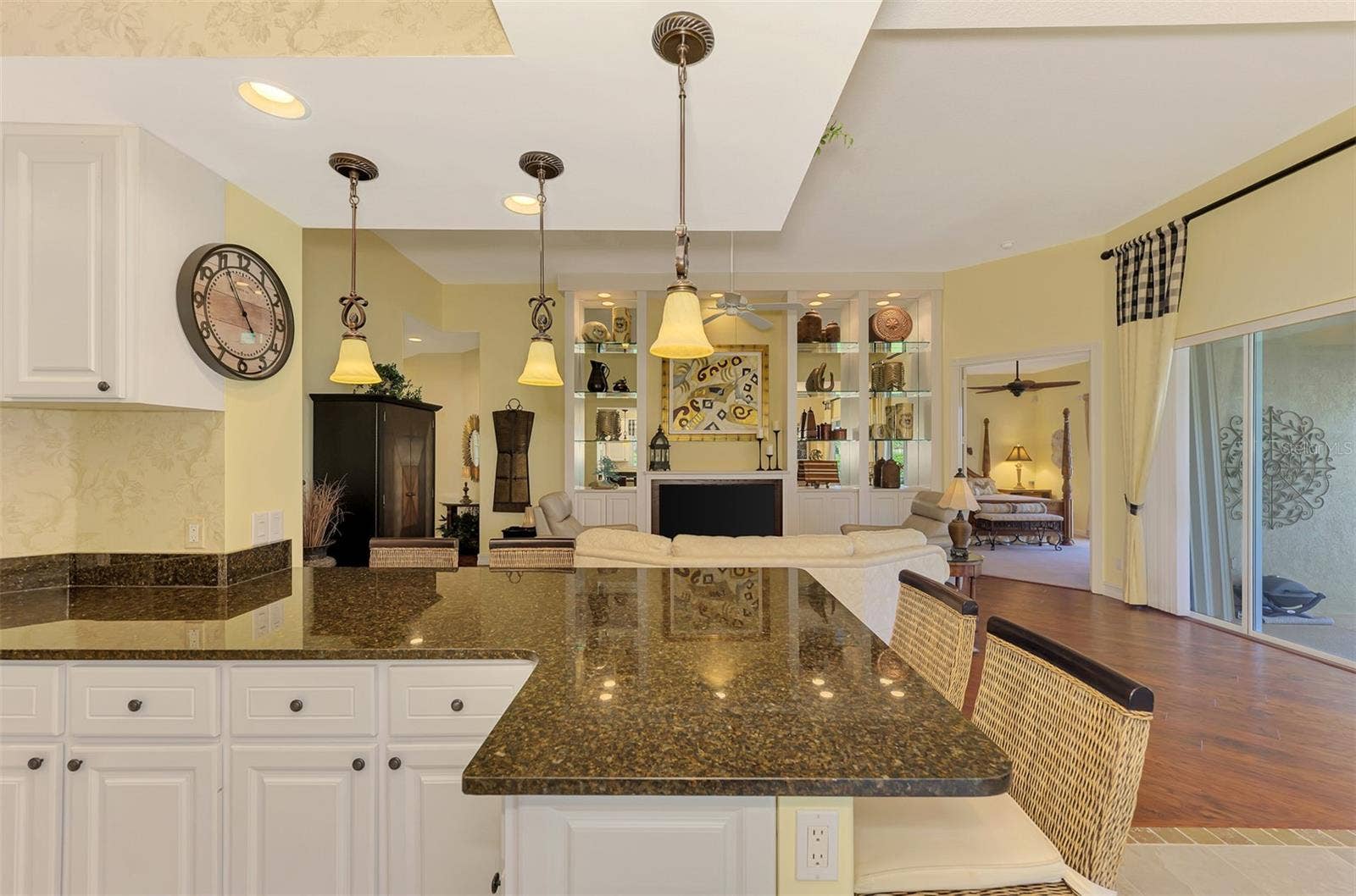 5882 BENEVENTO DRIVE, Sarasota, FL 34238 5882 BENEVENTO DRIVE, Sarasota, FL 34238