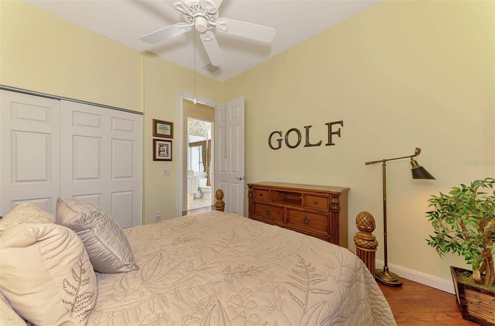 5882 BENEVENTO DRIVE, Sarasota, FL 34238 5882 BENEVENTO DRIVE, Sarasota, FL 34238