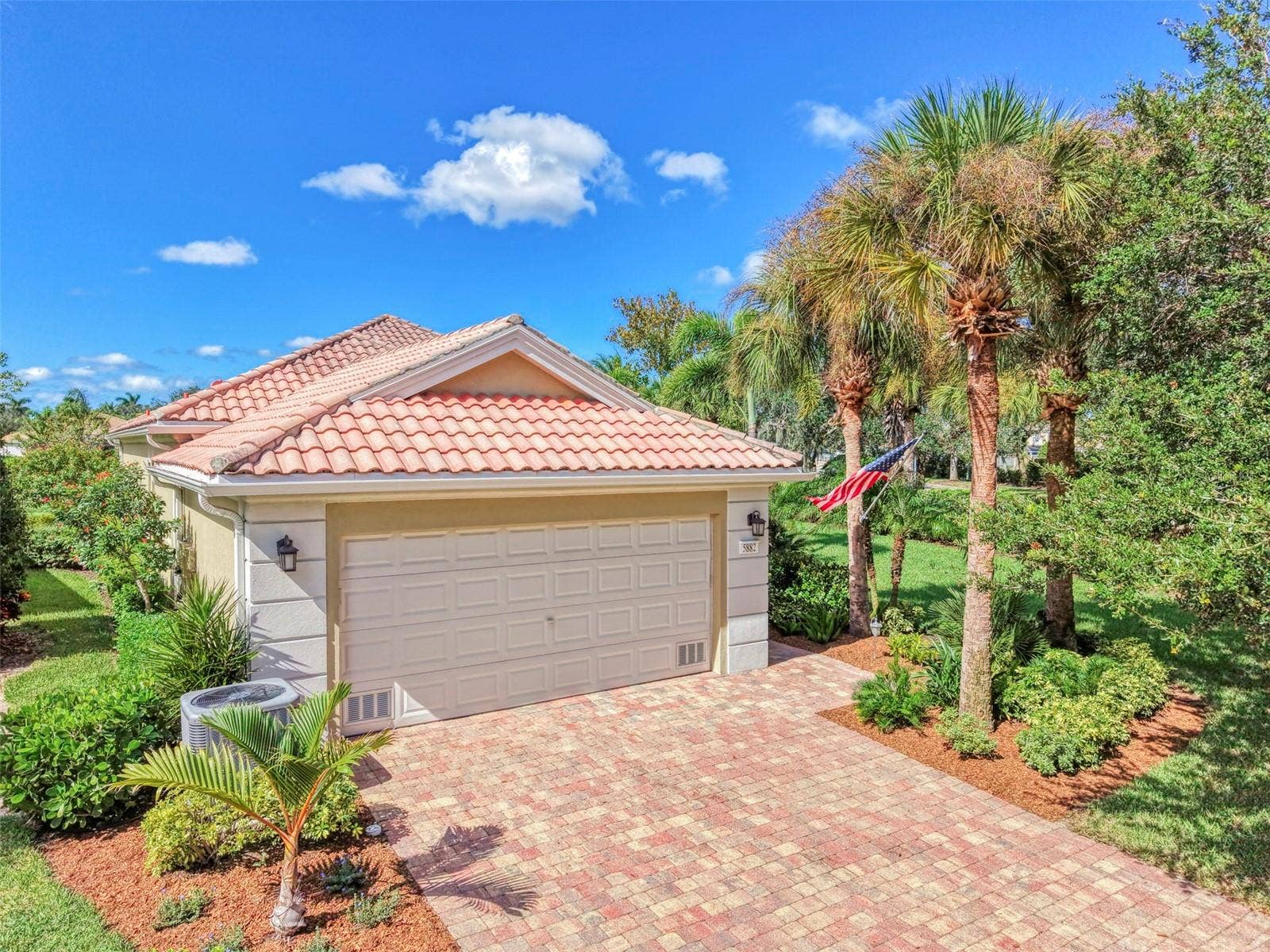 5882 BENEVENTO DRIVE, Sarasota, FL 34238 5882 BENEVENTO DRIVE, Sarasota, FL 34238
