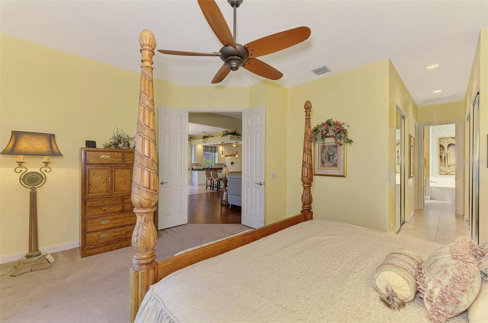 5882 BENEVENTO DRIVE, Sarasota, FL 34238 5882 BENEVENTO DRIVE, Sarasota, FL 34238