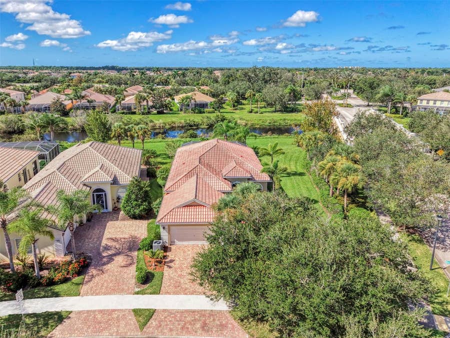 Property photo for 5882 BENEVENTO DRIVE, Sarasota, FL