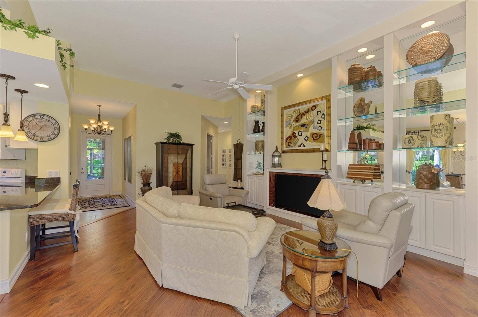 5882 BENEVENTO DRIVE, Sarasota, FL 34238 5882 BENEVENTO DRIVE, Sarasota, FL 34238