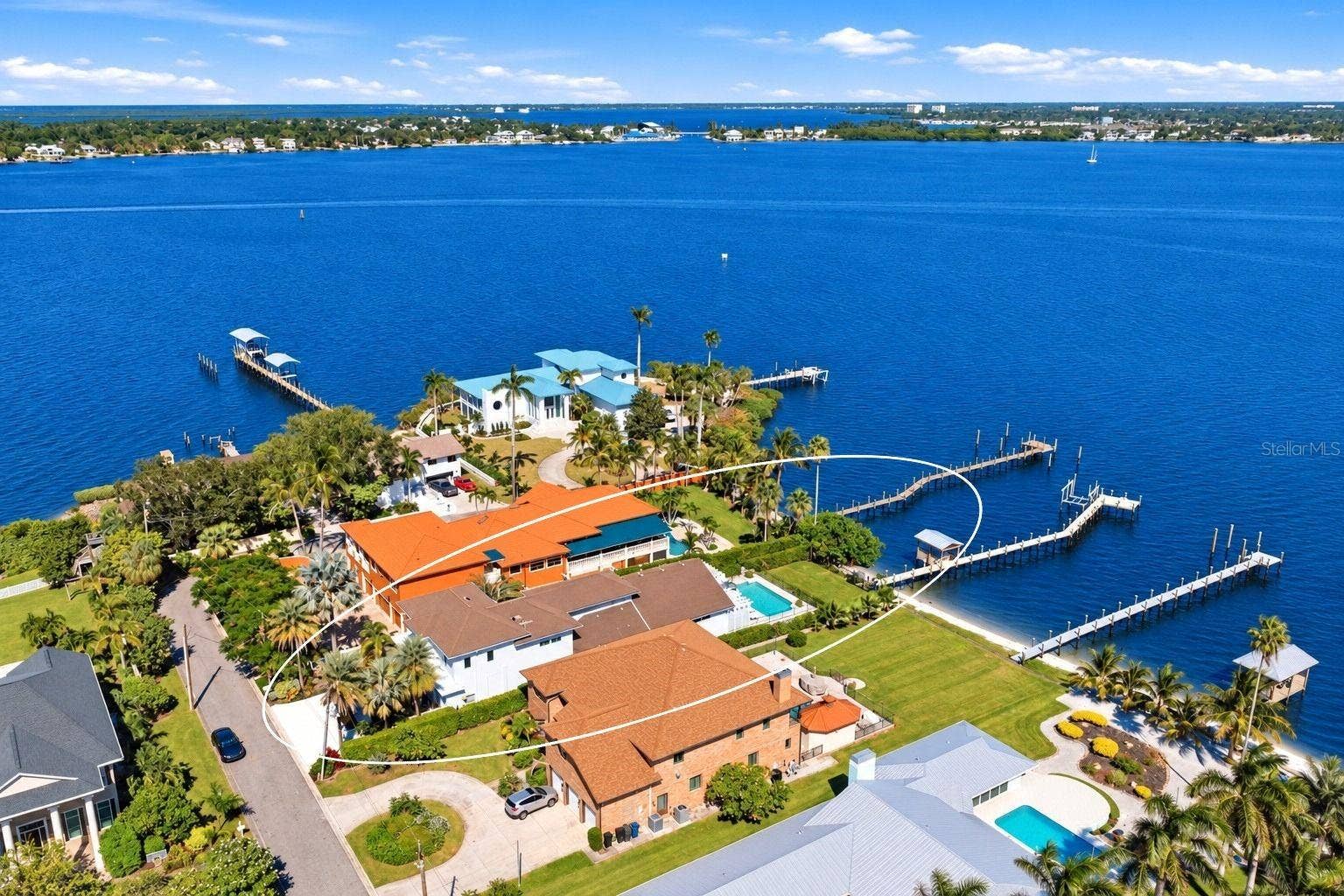 1519 RIVERVIEW LANE, Bradenton, FL 34209 1519 RIVERVIEW LANE, Bradenton, FL 34209