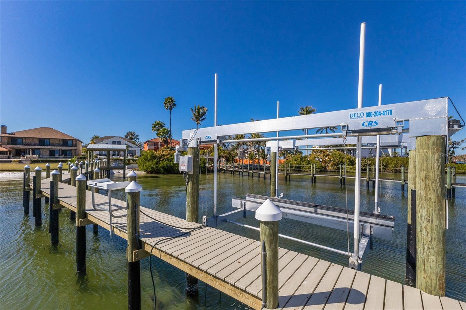 1519 RIVERVIEW LANE, Bradenton, FL 34209 13,000 lb boat lift