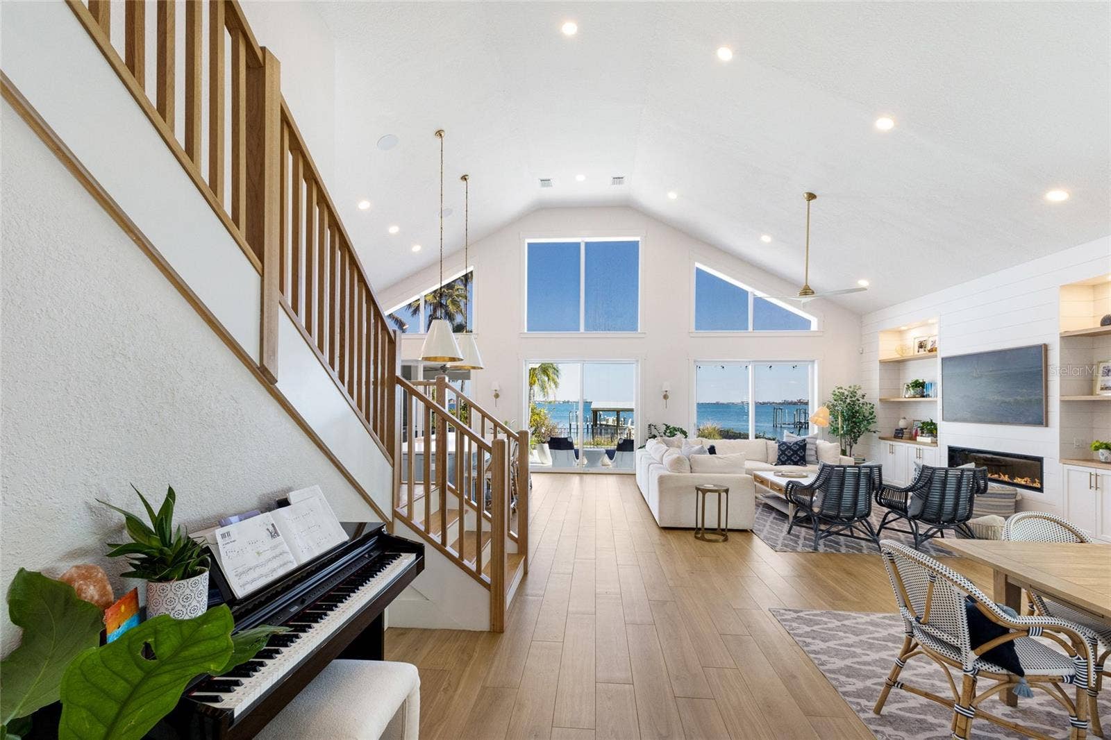 1519 RIVERVIEW LANE, Bradenton, FL 34209 Great Room with amazing river views!