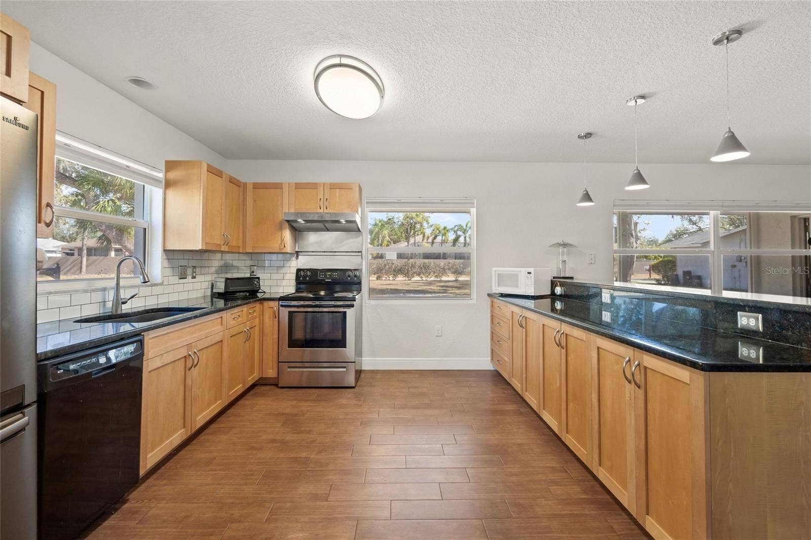 6520 QUONSET ROAD, Bradenton, FL 34203 6520 QUONSET ROAD, Bradenton, FL 34203