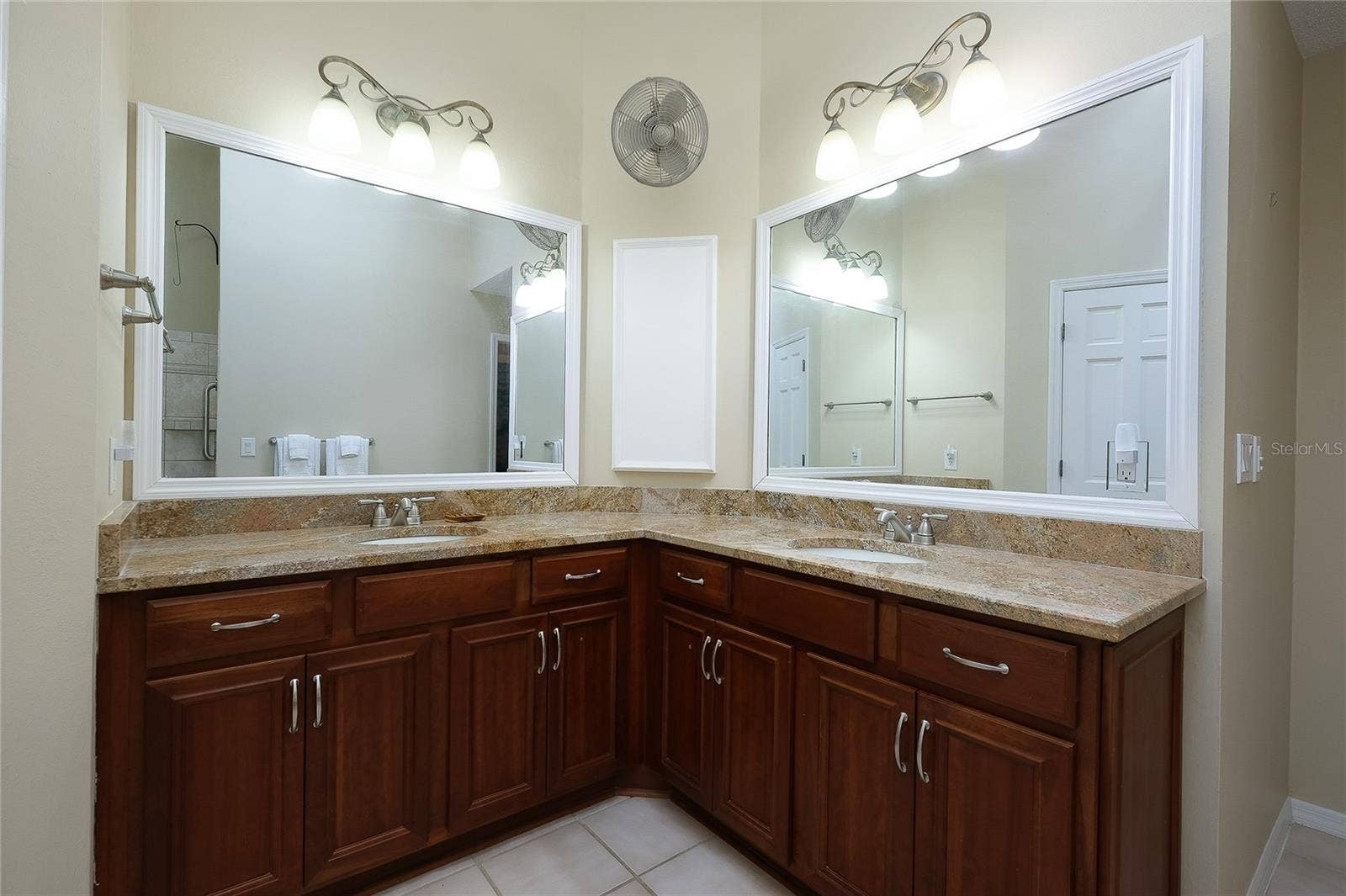 4356 CAMINO MADERA, Sarasota, FL 34238 4356 CAMINO MADERA, Sarasota, FL 34238