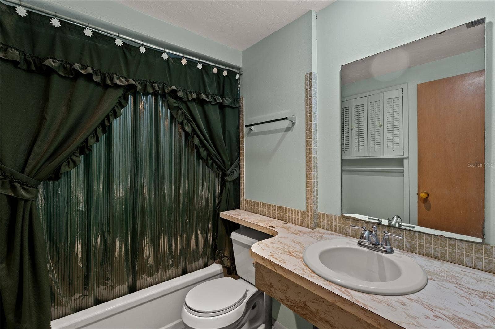 5202 19TH STREET W, Bradenton, FL 34207 5202 19TH STREET W, Bradenton, FL 34207
