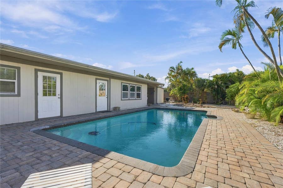 Property photo for 137 SUNWAY AVENUE, Sarasota, FL