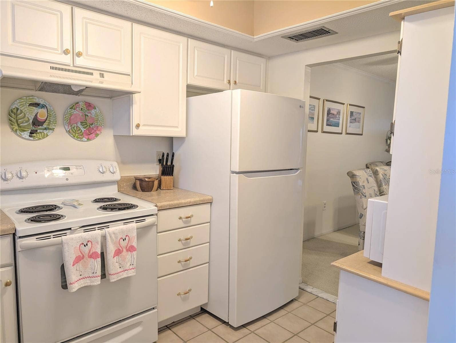 3779 LAKE BAYSHORE DRIVE, #H-402, Bradenton, FL 34205 3779 LAKE BAYSHORE DRIVE, #H-402, Bradenton, FL 34205