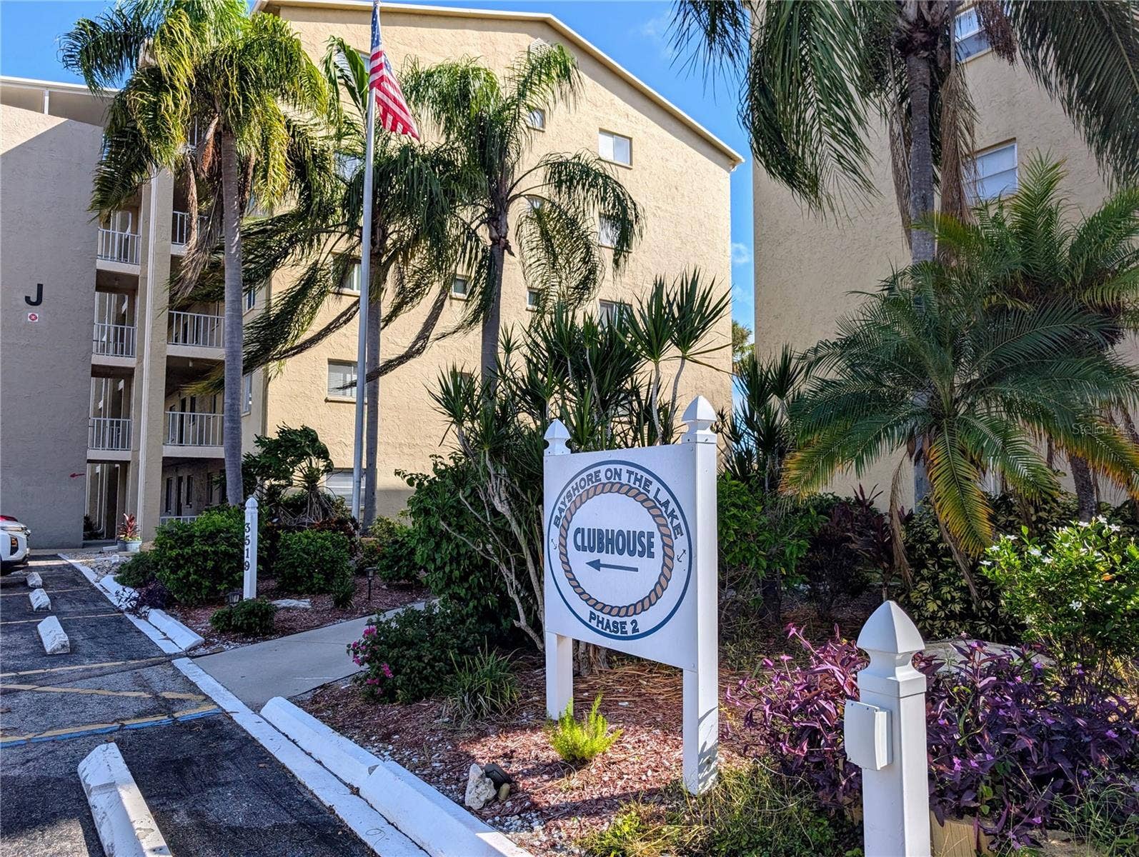 3779 LAKE BAYSHORE DRIVE, #H-402, Bradenton, FL 34205 H-bldg is on the right side...easy to get to clubhouse, pool, grill...