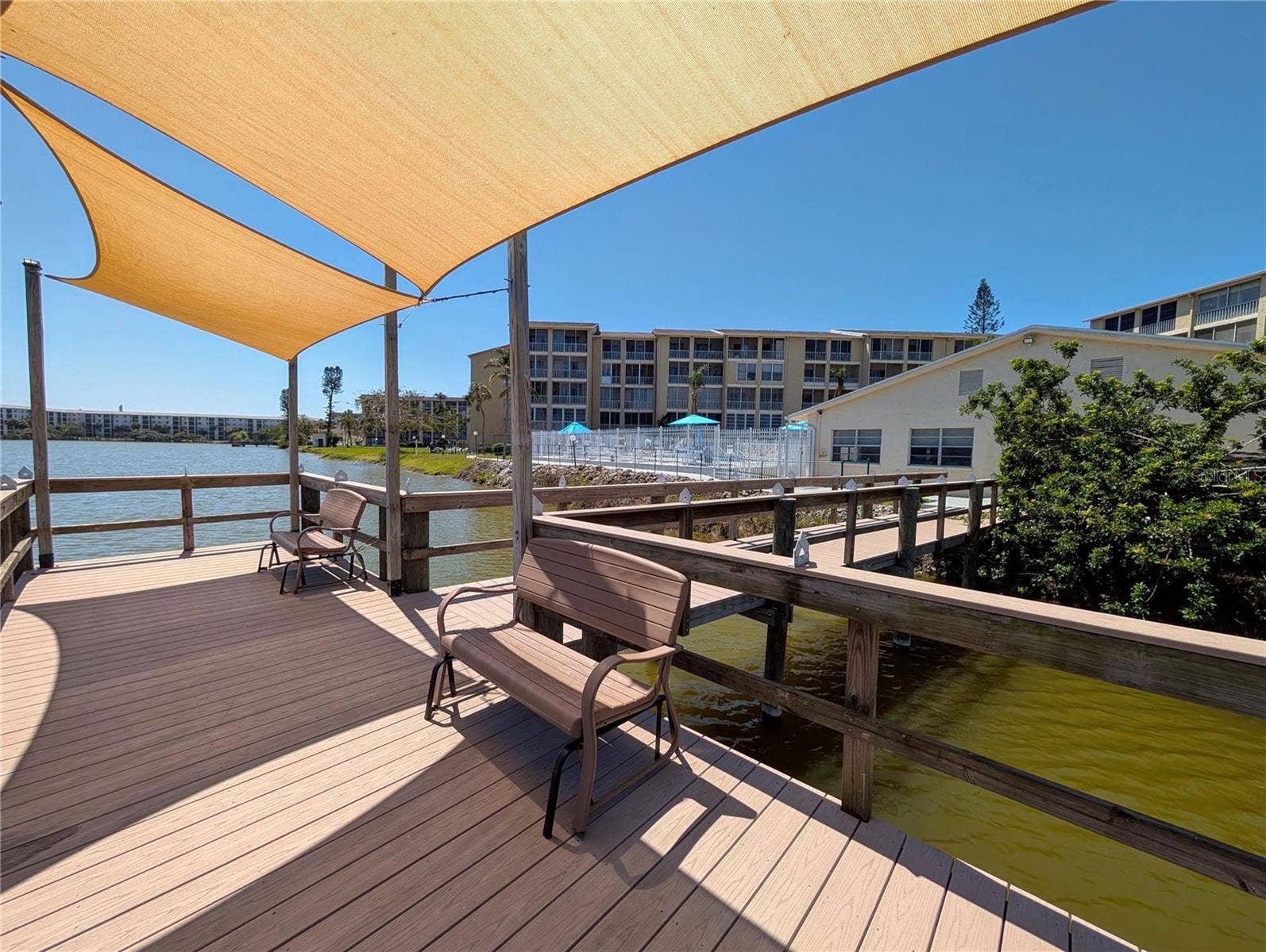 3779 LAKE BAYSHORE DRIVE, #H-402, Bradenton, FL 34205 3779 LAKE BAYSHORE DRIVE, #H-402, Bradenton, FL 34205