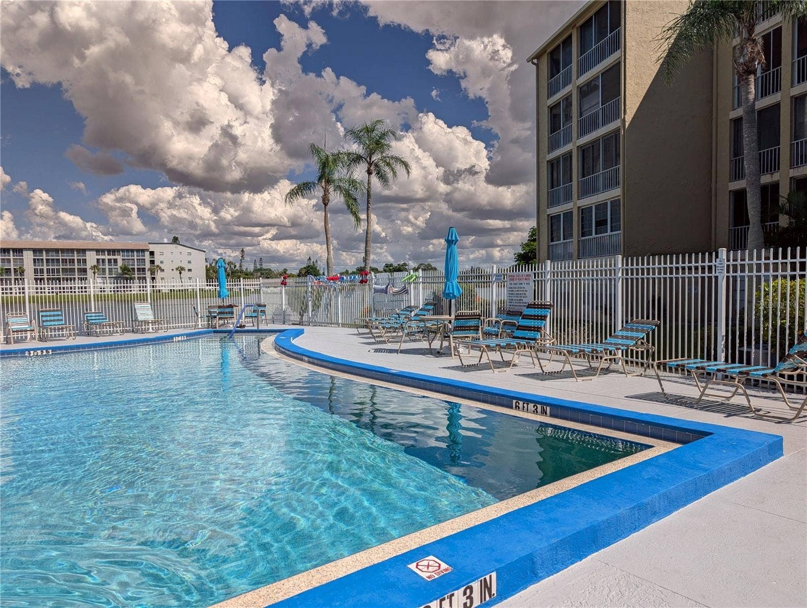3779 LAKE BAYSHORE DRIVE, #H-402, Bradenton, FL 34205 Heated, of course; next to the lake...