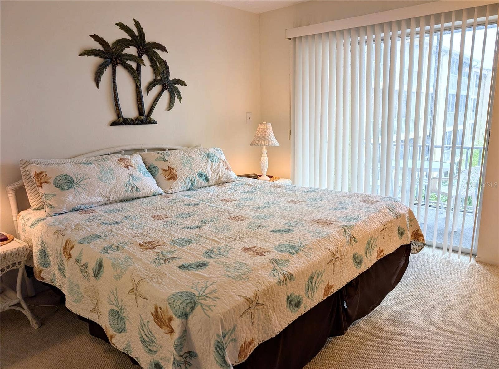 3779 LAKE BAYSHORE DRIVE, #H-402, Bradenton, FL 34205 King size w/separate controls