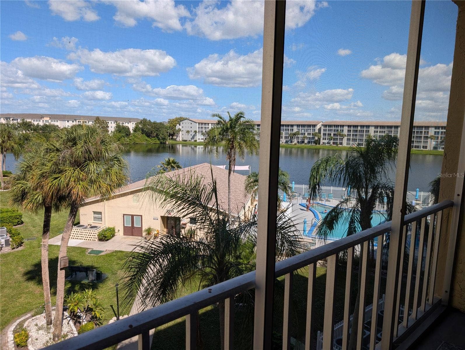 3779 LAKE BAYSHORE DRIVE, #H-402, Bradenton, FL 34205 3779 LAKE BAYSHORE DRIVE, #H-402, Bradenton, FL 34205