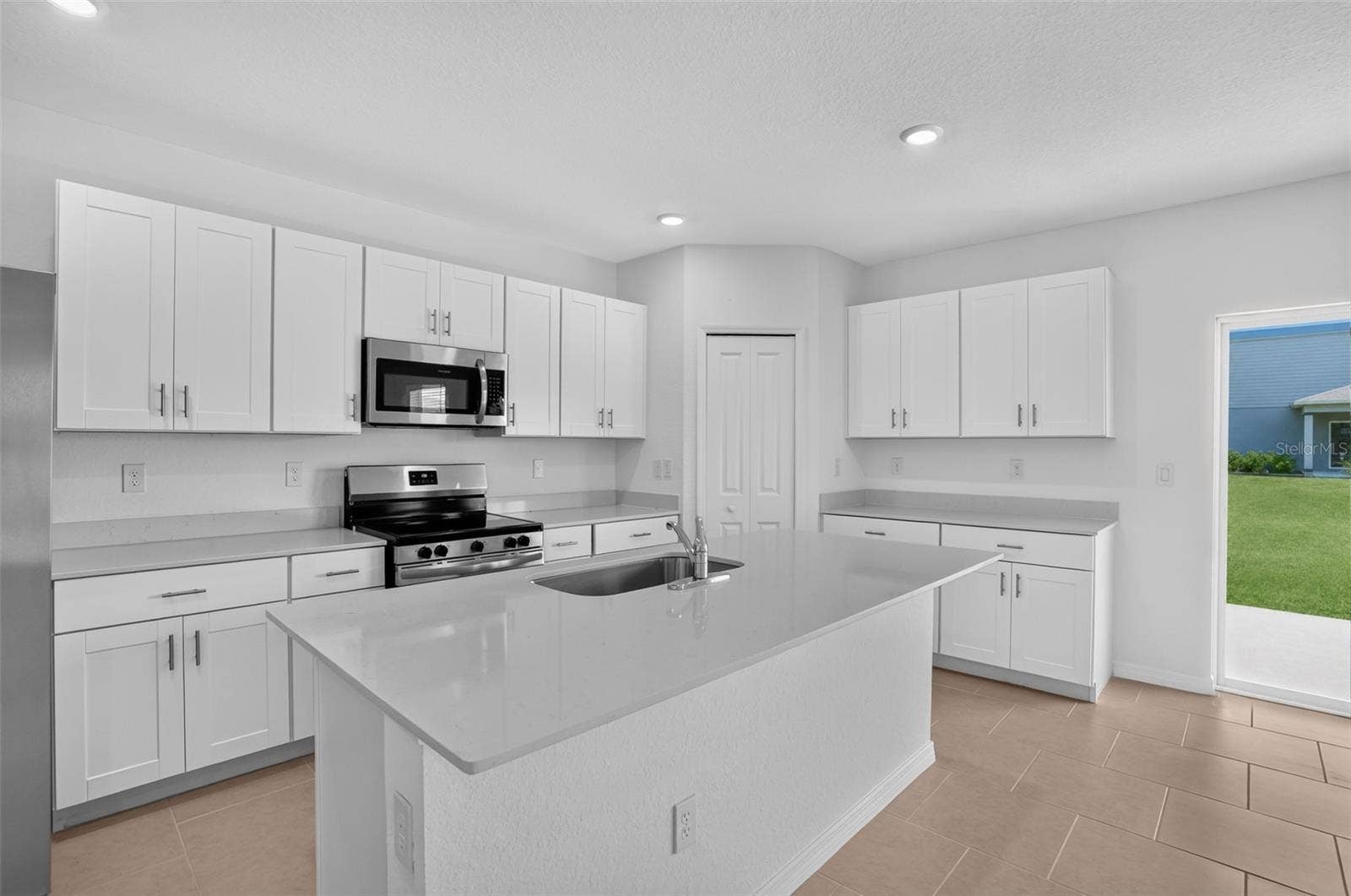 3518 AMBERSWEET CROSSING, Parrish, FL 34219 3518 AMBERSWEET CROSSING, Parrish, FL 34219