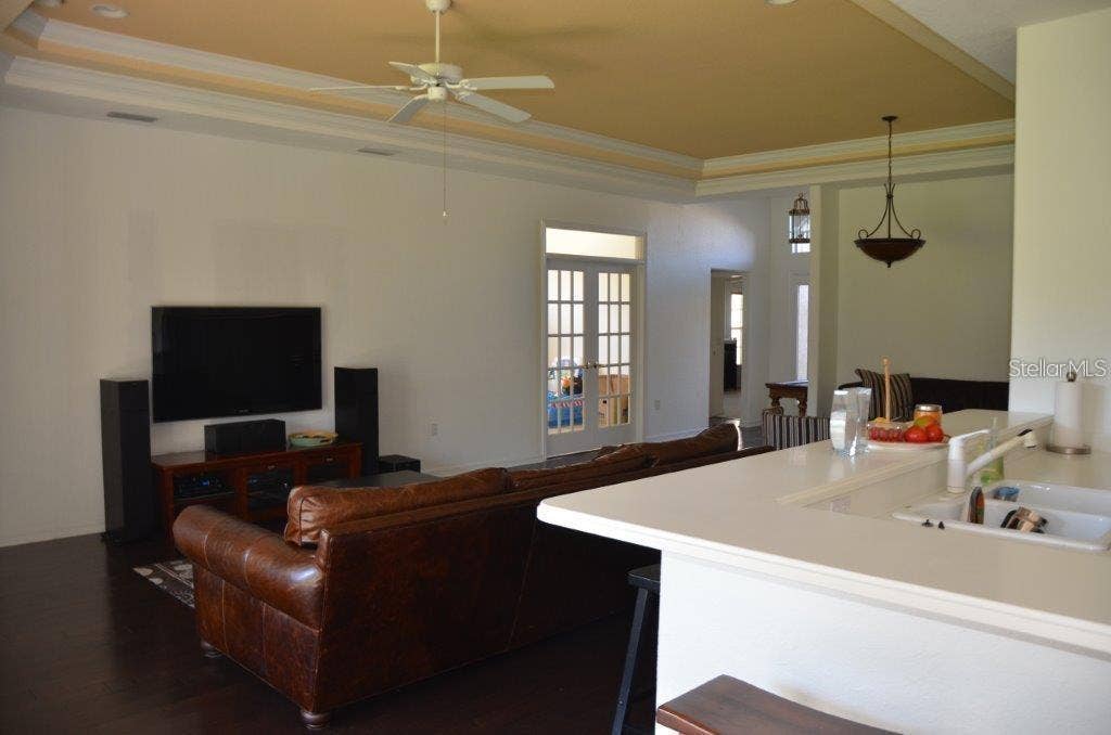6819 74TH STREET CIRCLE E, Bradenton, FL 34203 6819 74TH STREET CIRCLE E, Bradenton, FL 34203
