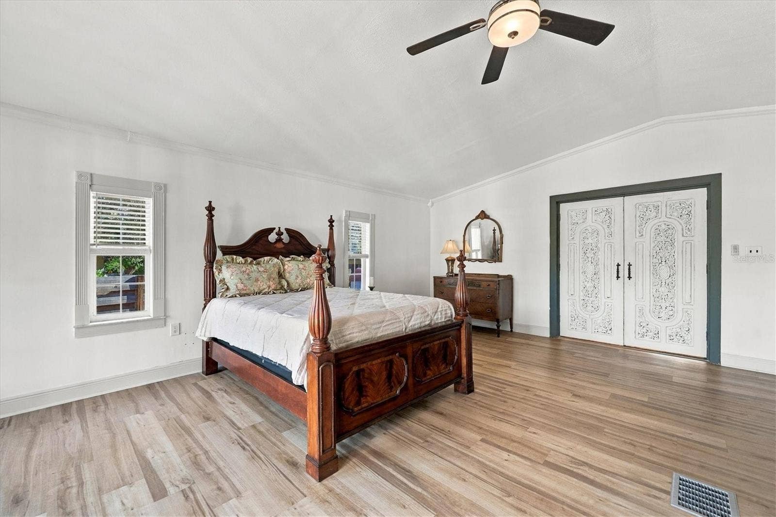 5208 HARBOR ROAD, Bradenton, FL 34209 Primary Bedroom