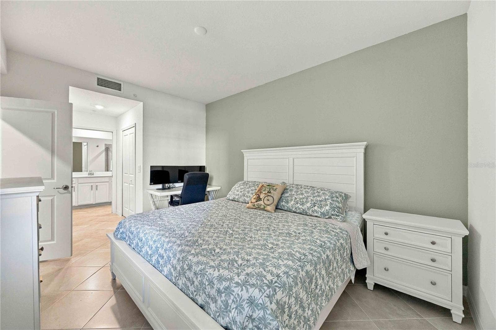 17570 OPAL SAND DRIVE, #106, Venice, FL 34293 17570 OPAL SAND DRIVE, #106, Venice, FL 34293