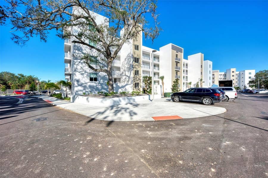 Property photo for 1703 N TAMIAMI TRAIL, #307, Sarasota, FL