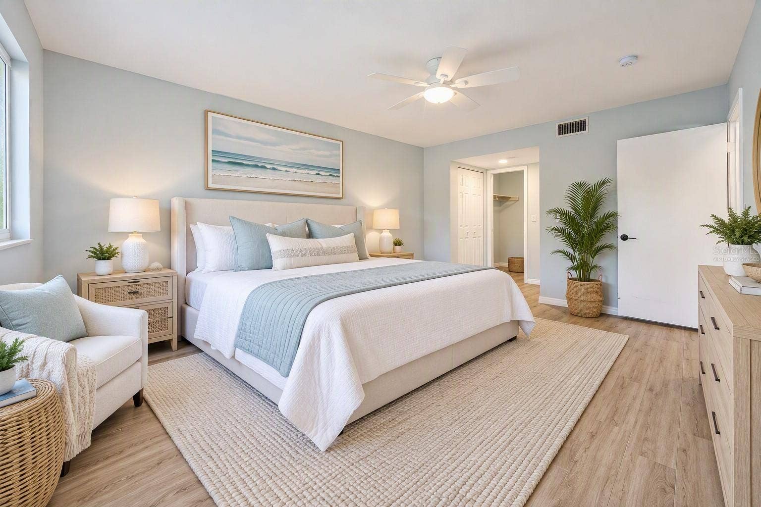 2688 CLUBHOUSE DRIVE, #201, Sarasota, FL 34232 Virtually Staged.