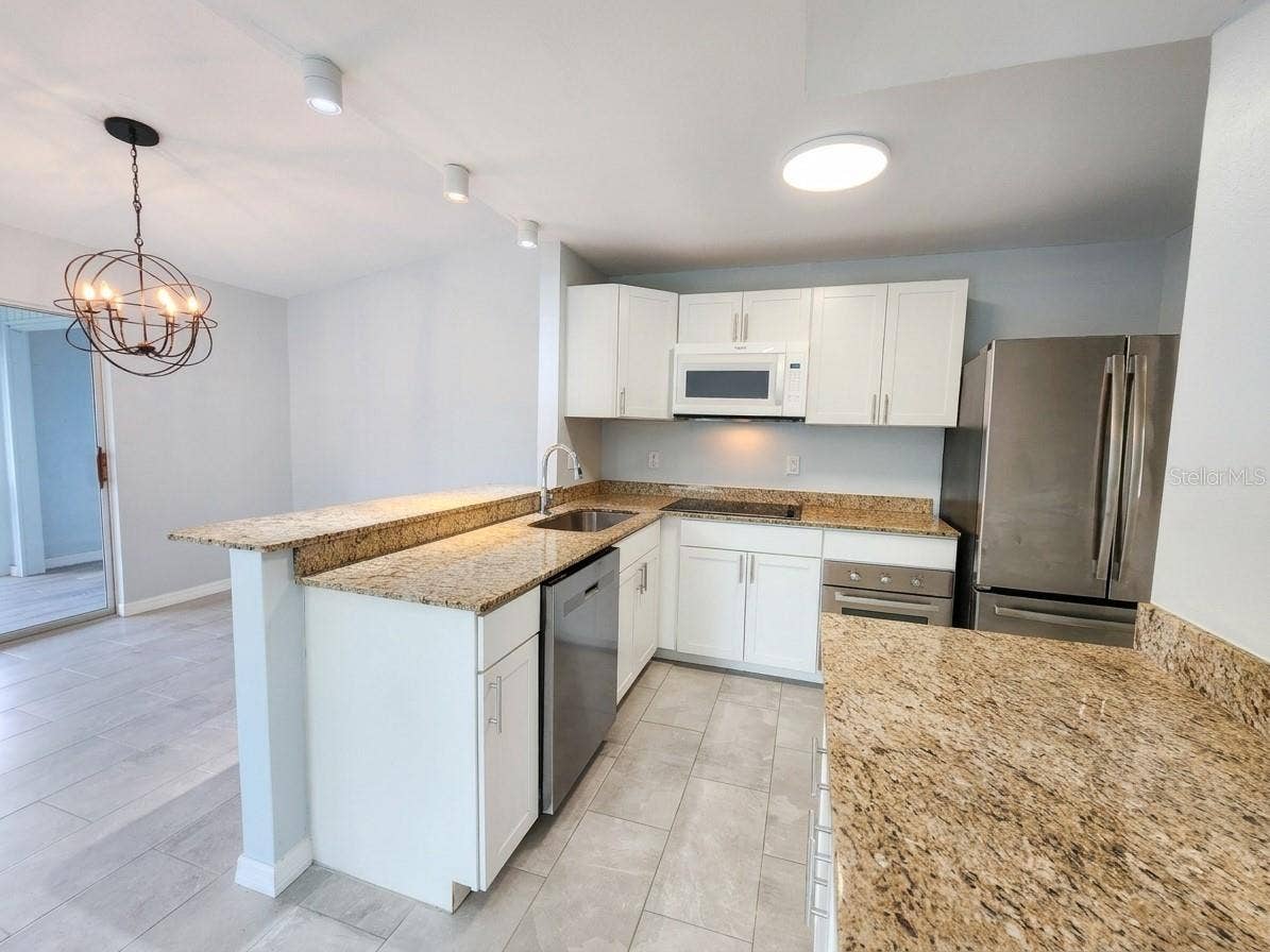 2688 CLUBHOUSE DRIVE, #201, Sarasota, FL 34232 2688 CLUBHOUSE DRIVE, #201, Sarasota, FL 34232