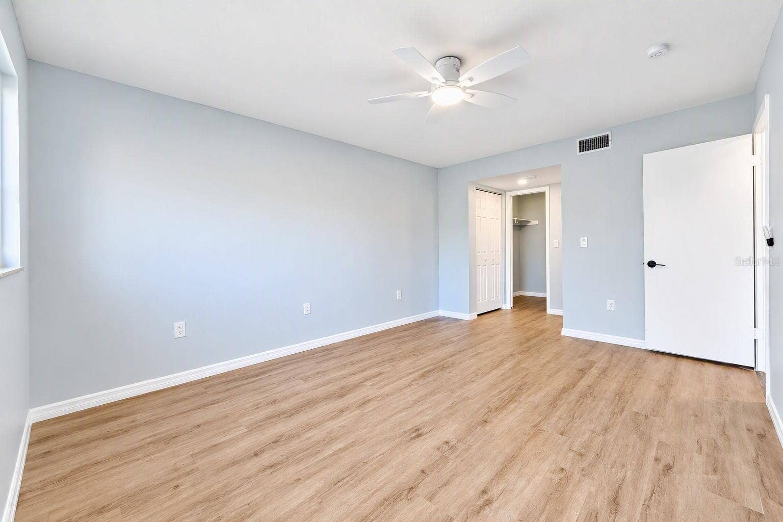 2688 CLUBHOUSE DRIVE, #201, Sarasota, FL 34232 2688 CLUBHOUSE DRIVE, #201, Sarasota, FL 34232
