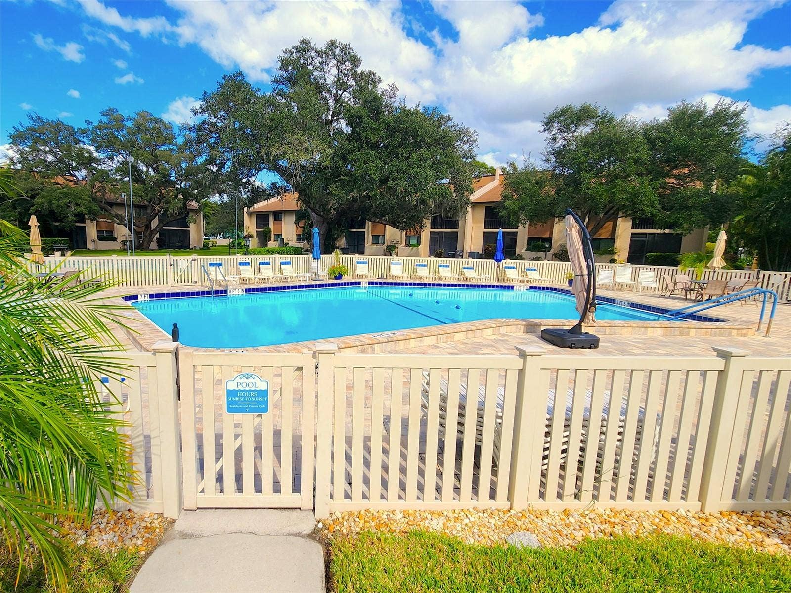 2688 CLUBHOUSE DRIVE, #201, Sarasota, FL 34232 2688 CLUBHOUSE DRIVE, #201, Sarasota, FL 34232
