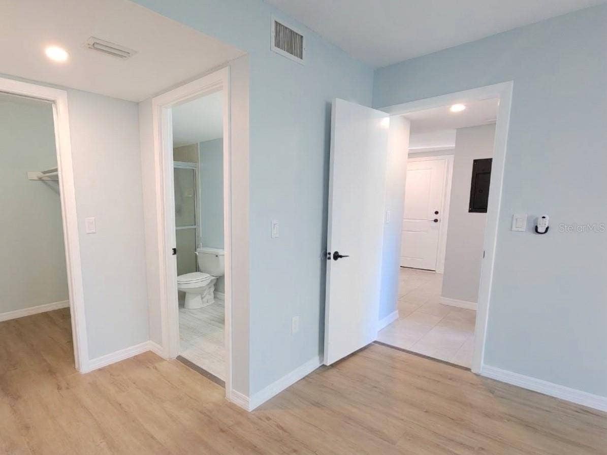 2688 CLUBHOUSE DRIVE, #201, Sarasota, FL 34232 2688 CLUBHOUSE DRIVE, #201, Sarasota, FL 34232