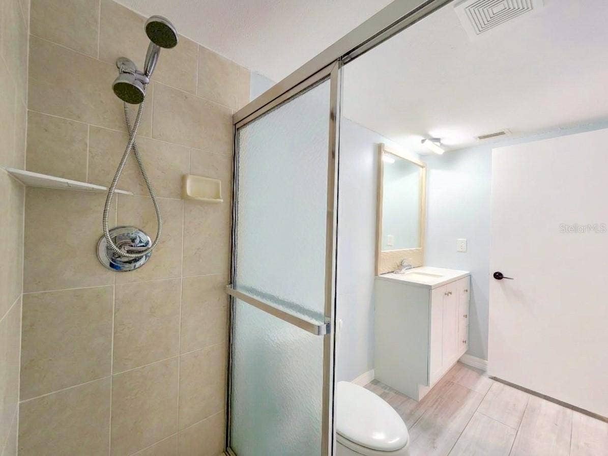 2688 CLUBHOUSE DRIVE, #201, Sarasota, FL 34232 2688 CLUBHOUSE DRIVE, #201, Sarasota, FL 34232