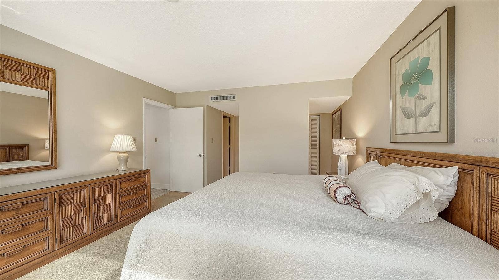 6287 MIDNIGHT PASS ROAD, #103, Sarasota, FL 34242