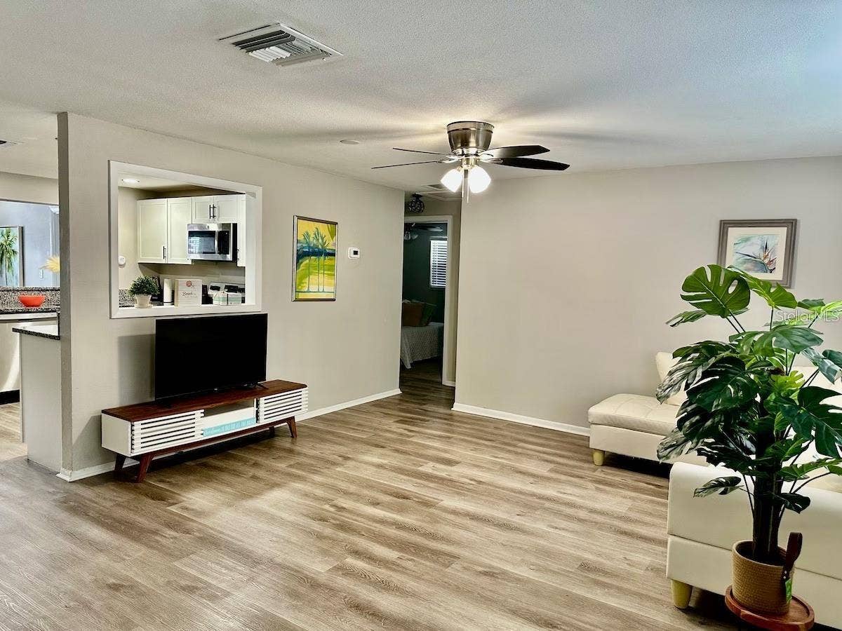 8628 MAGNOLIA DRIVE, Seminole, FL 33777 8628 MAGNOLIA DRIVE, Seminole, FL 33777