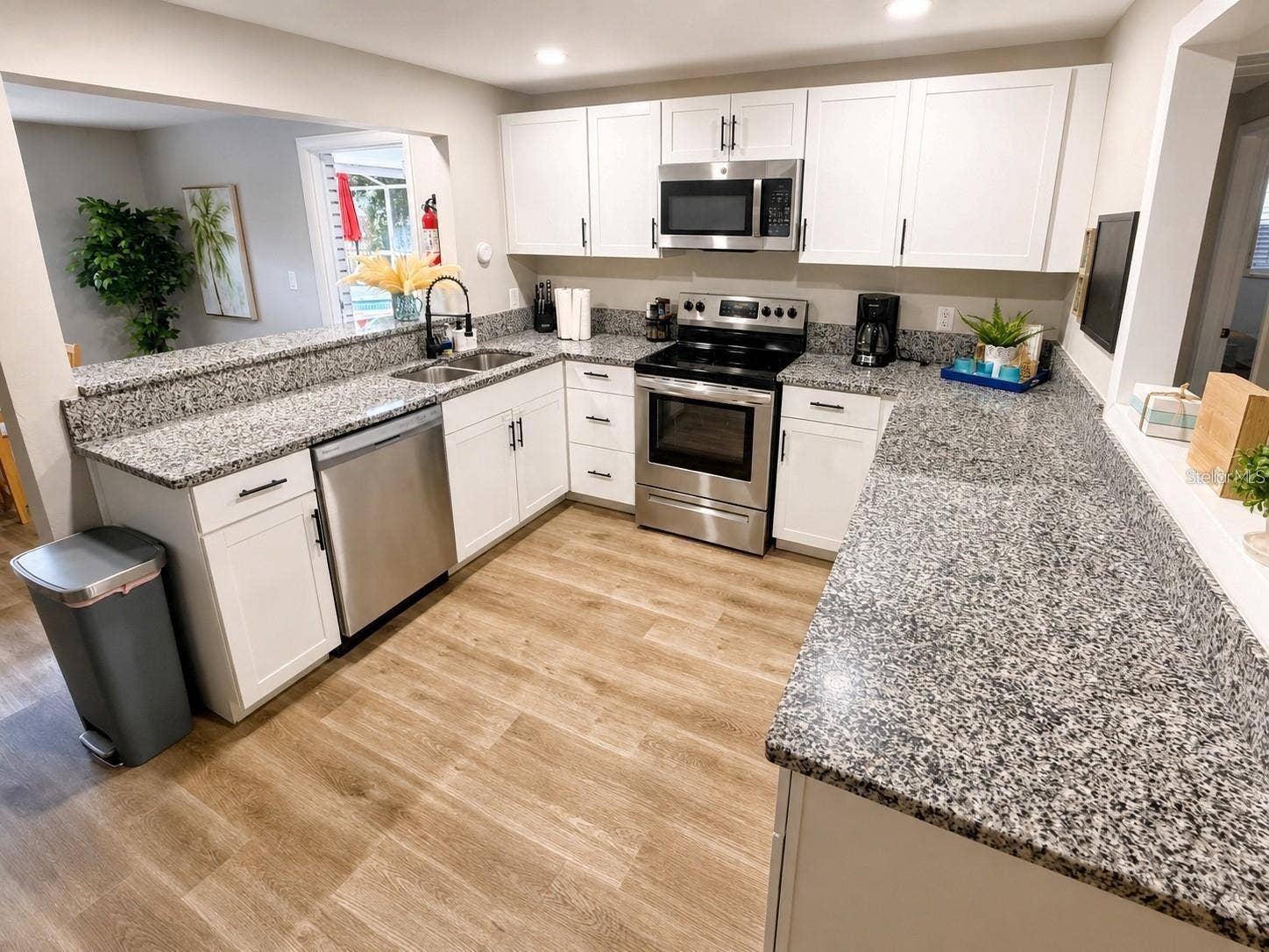 8628 MAGNOLIA DRIVE, Seminole, FL 33777 8628 MAGNOLIA DRIVE, Seminole, FL 33777