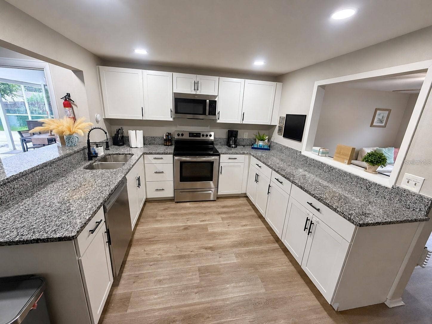 8628 MAGNOLIA DRIVE, Seminole, FL 33777 8628 MAGNOLIA DRIVE, Seminole, FL 33777
