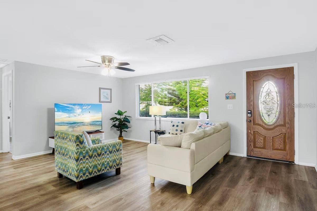 8628 MAGNOLIA DRIVE, Seminole, FL 33777 8628 MAGNOLIA DRIVE, Seminole, FL 33777