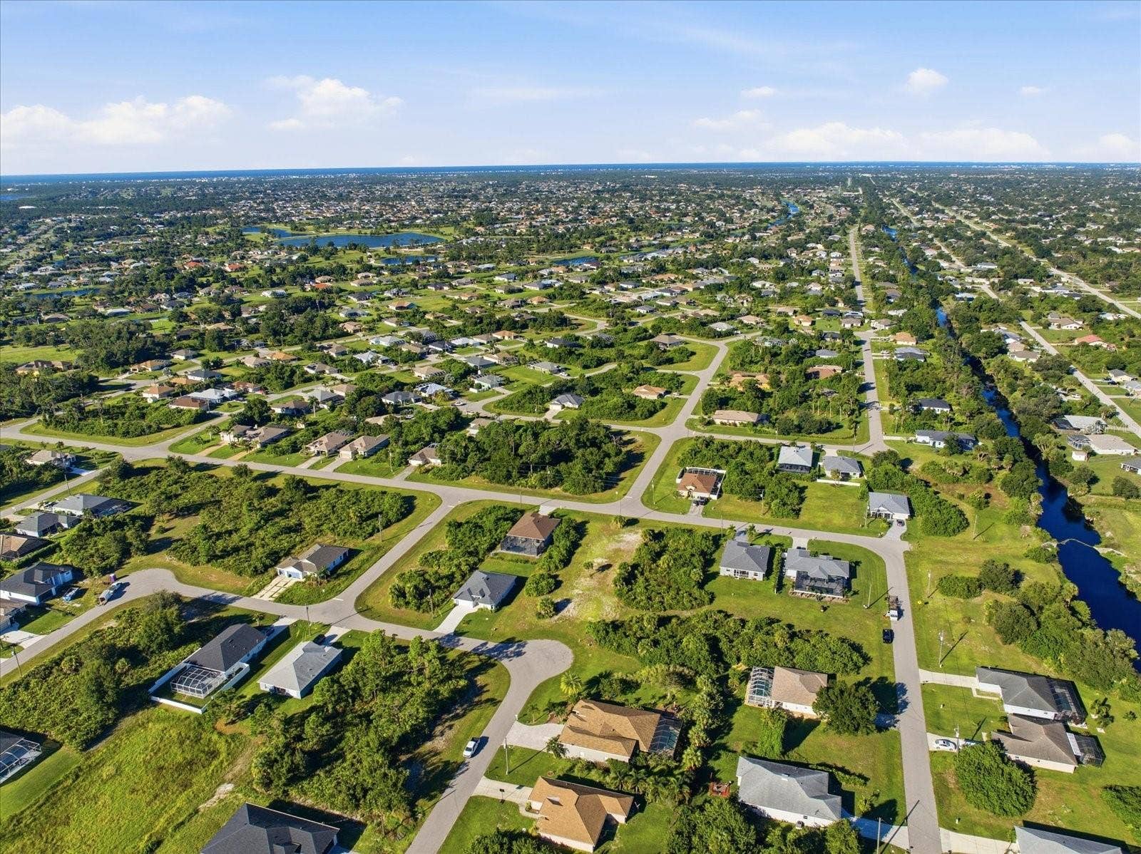 104 GREEN OAK PARK, Rotonda West, FL 33947 104 GREEN OAK PARK, Rotonda West, FL 33947