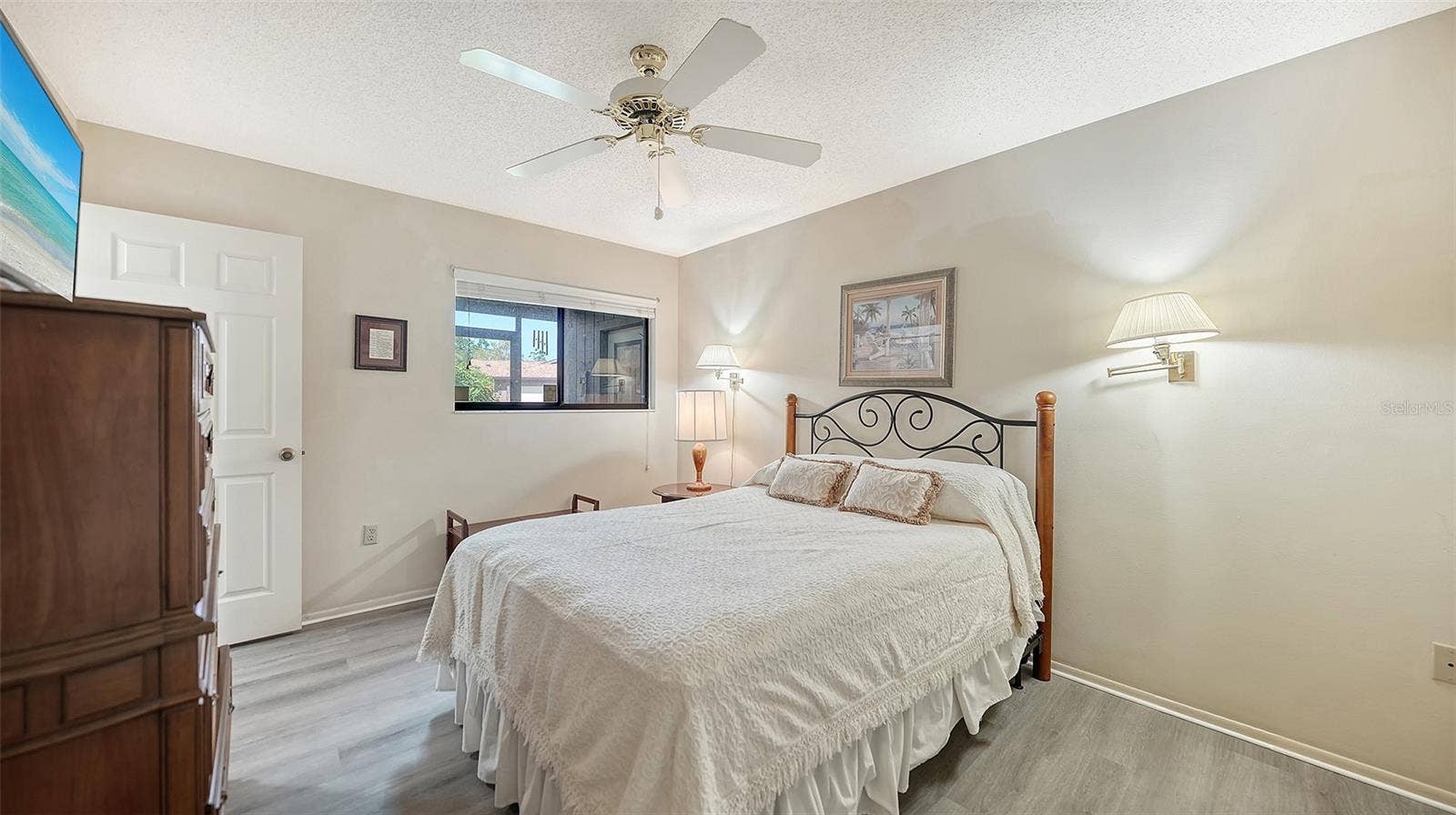 510 OAK HILL CIRCLE, #9, Sarasota, FL 34232