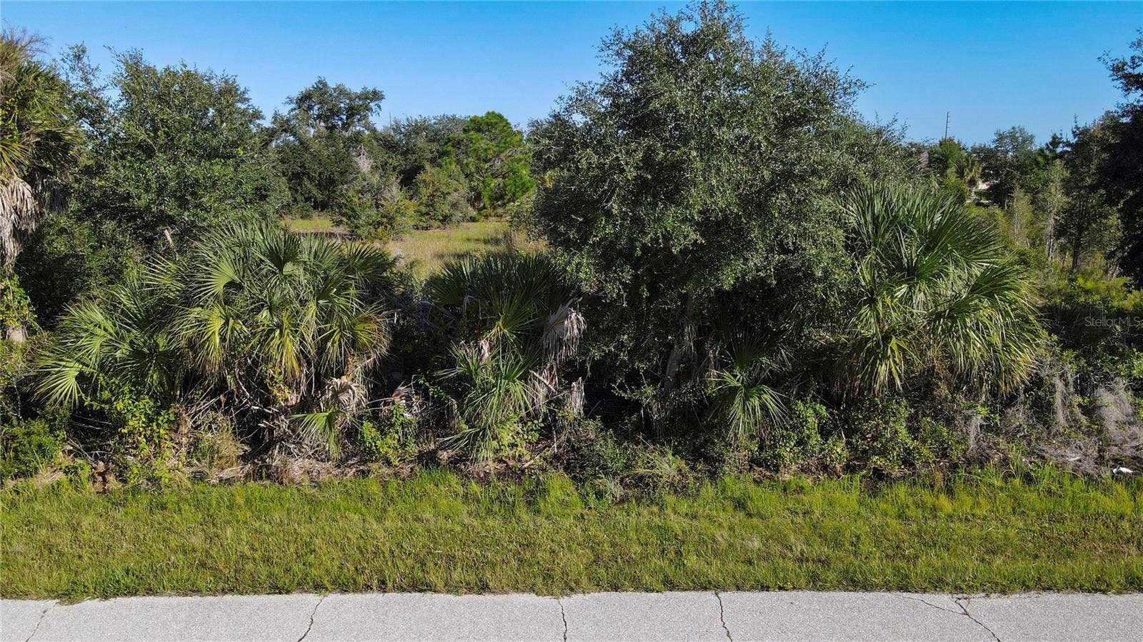 7022 LANDRUM CIRCLE, Port Charlotte, FL 33981 7022 LANDRUM CIRCLE, Port Charlotte, FL 33981