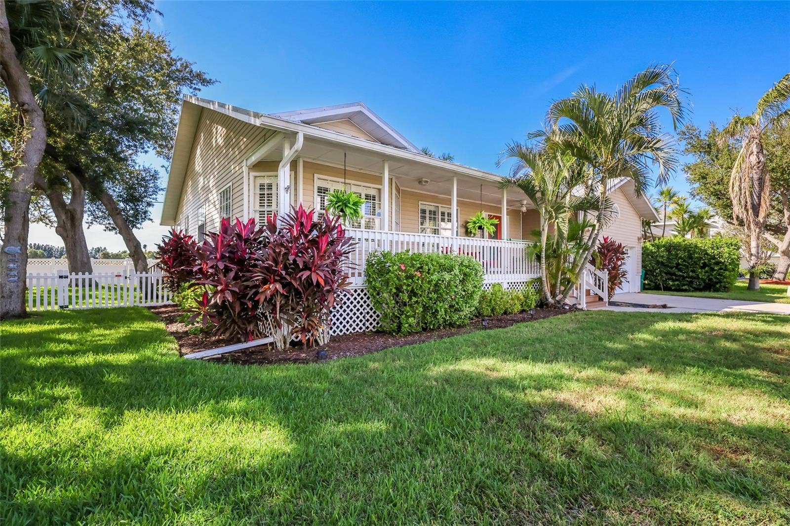 1513 43RD AVENUE DRIVE W, Palmetto, FL 34221 1513 43RD AVENUE DRIVE W, Palmetto, FL 34221