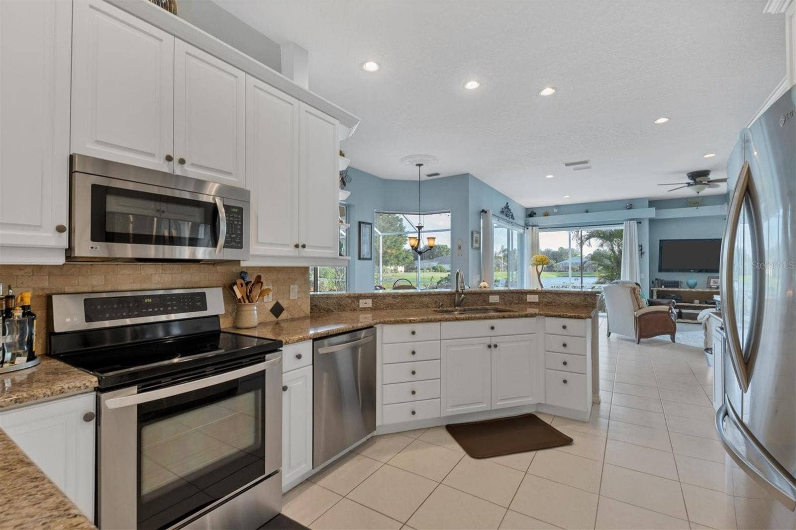 9910 LAUREL VALLEY AVENUE CIRCLE, Bradenton, FL 34202 9910 LAUREL VALLEY AVENUE CIRCLE, Bradenton, FL 34202