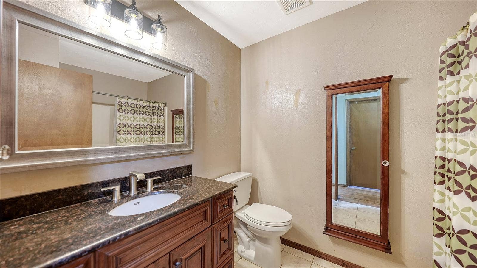 4842 + LOT 8 & 9 NUTMEG AVENUE, Sarasota, FL 34231 Bathroom 2